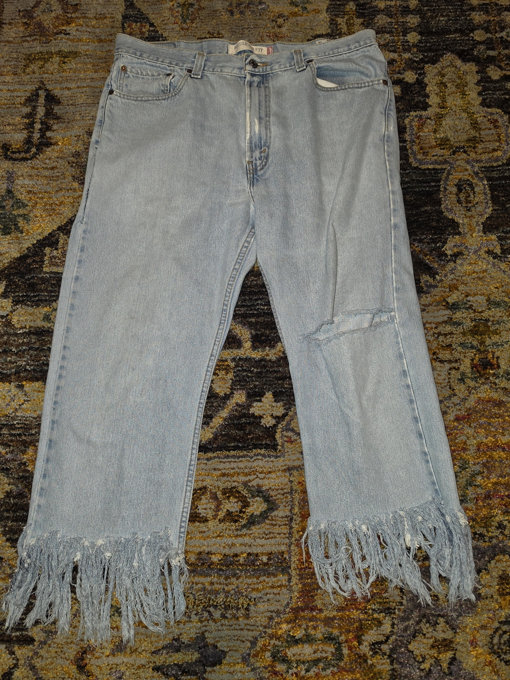 Regular Fit Levi Light Wash Denim Upcycled Fringe Hem Jeans W36